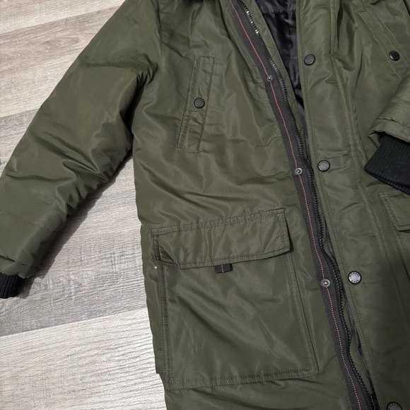 Michael Kors Big Boy Olive Green Puffer parka Coat with Faux Fur Hooded bib - Picture 2 of 12